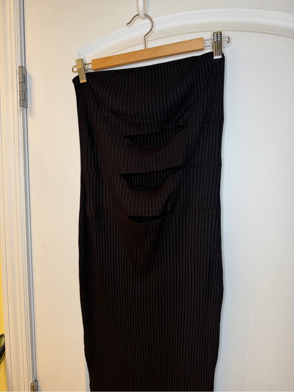 LNA Clothing Black Ribbed Midi dress with Cutout Details at midsection. Size L